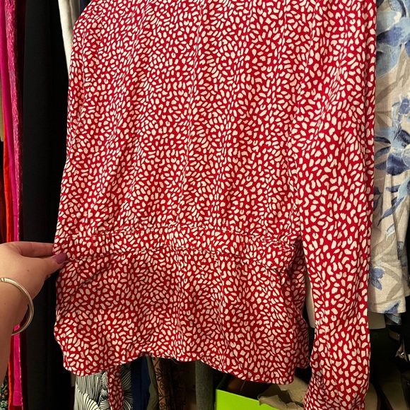 NWOT Talbots *wrap* top with button closer - Picture 6 of 7